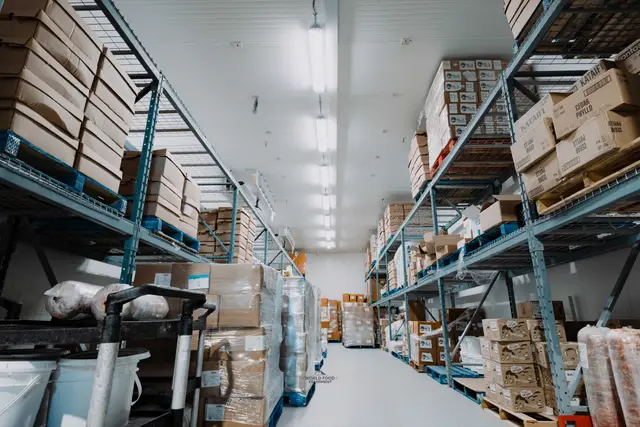 WFE walk-in install, Thunder Bay service area